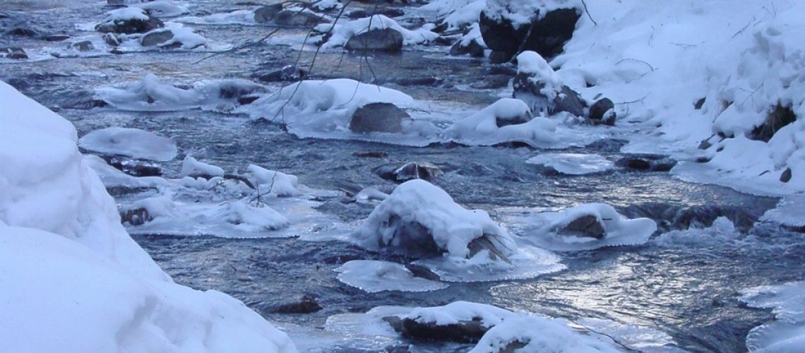 frozen-river-1363211